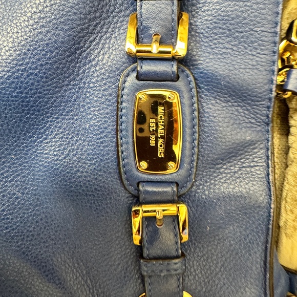 Michael Kors Blue  Crossbody Bag - Picture 2 of 5